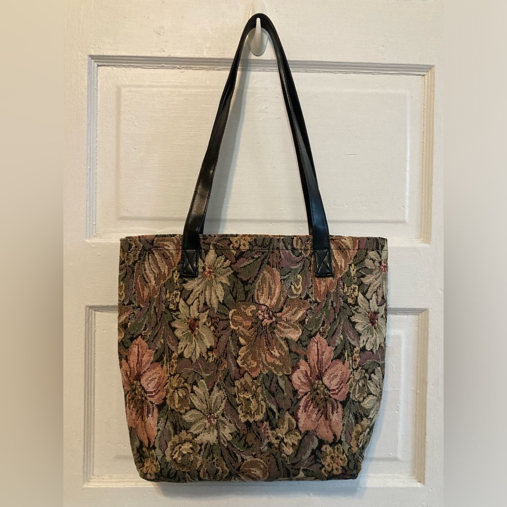 Vintage Floral Tapestry Tote - Picture 4 of 14